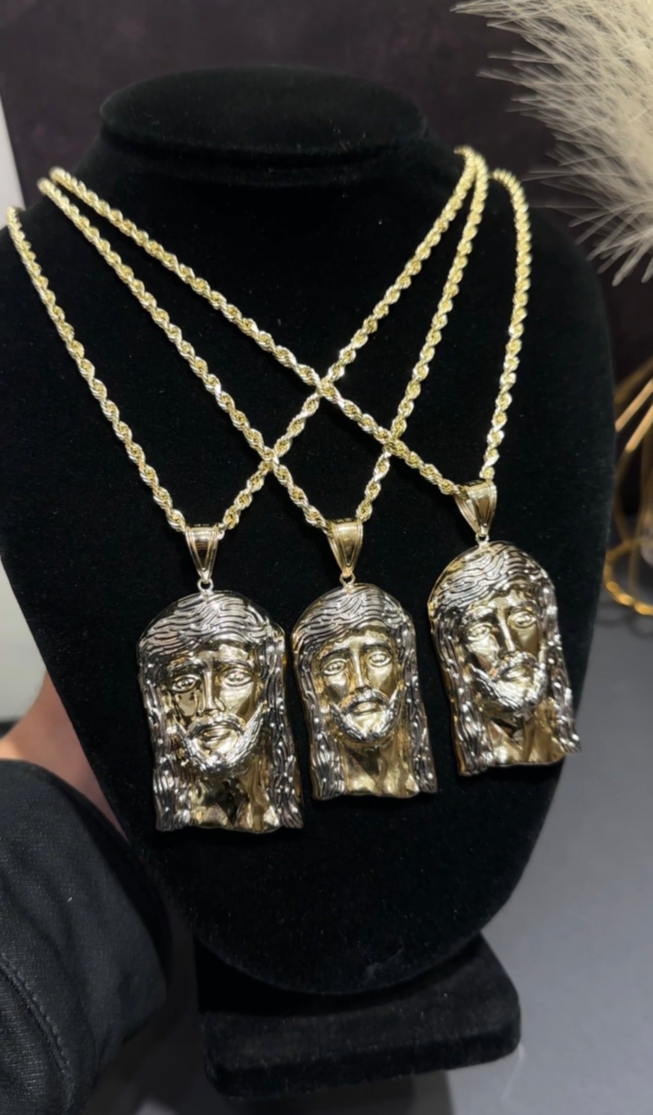 ROPE CHAIN AND JESUS FACE